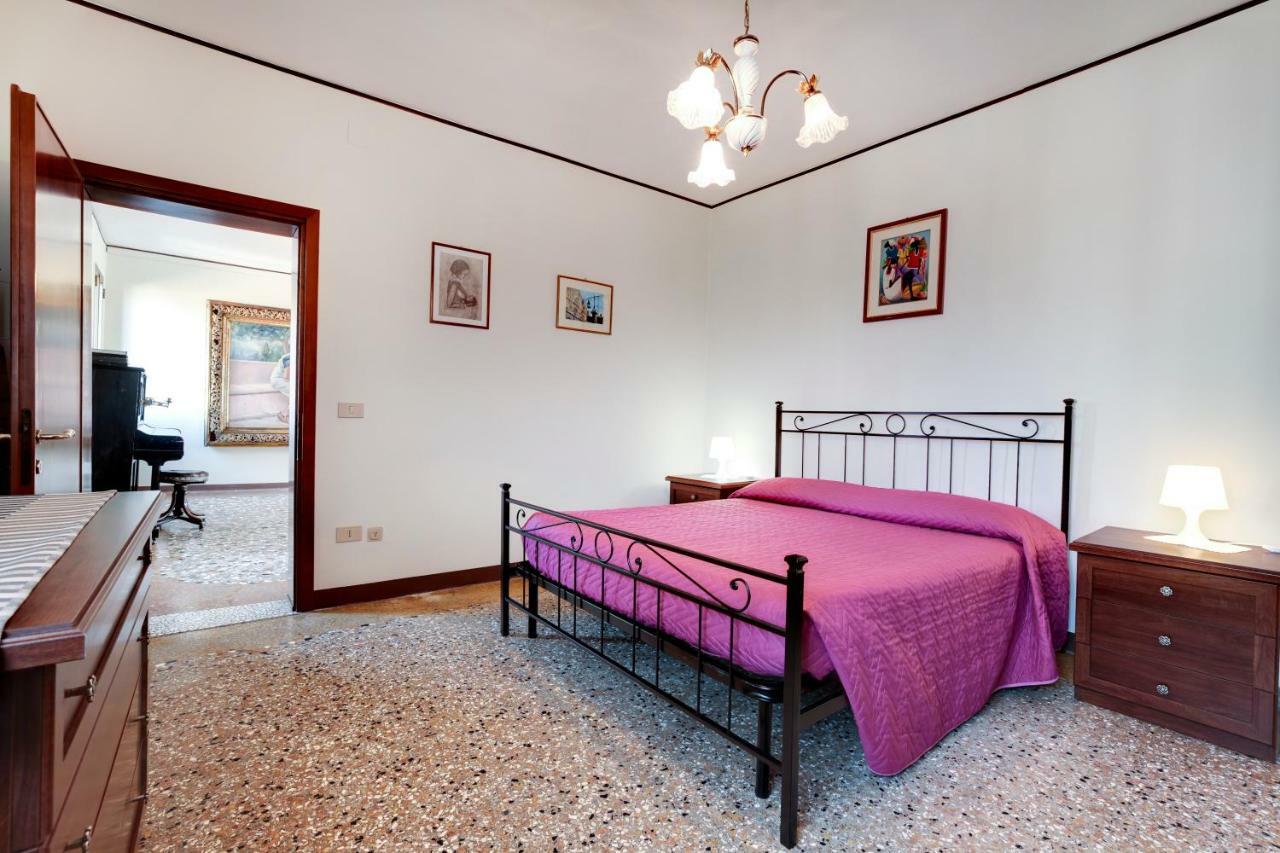 Tre Archi Apartment เวนิส ภายนอก รูปภาพ
